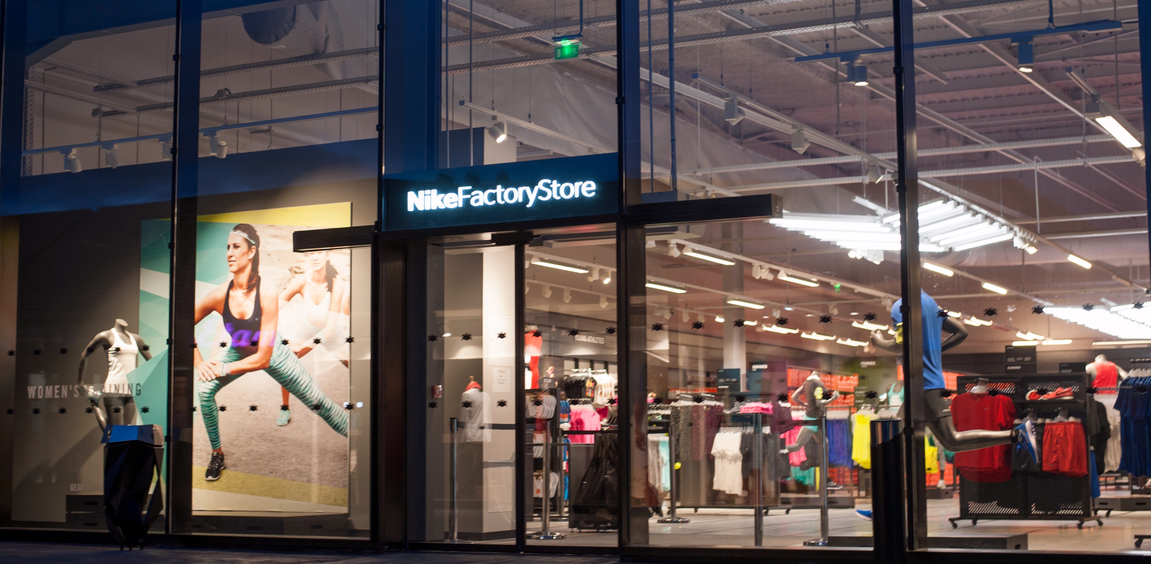 Nike Factory Store Angers, Beaucouze, FRA FR