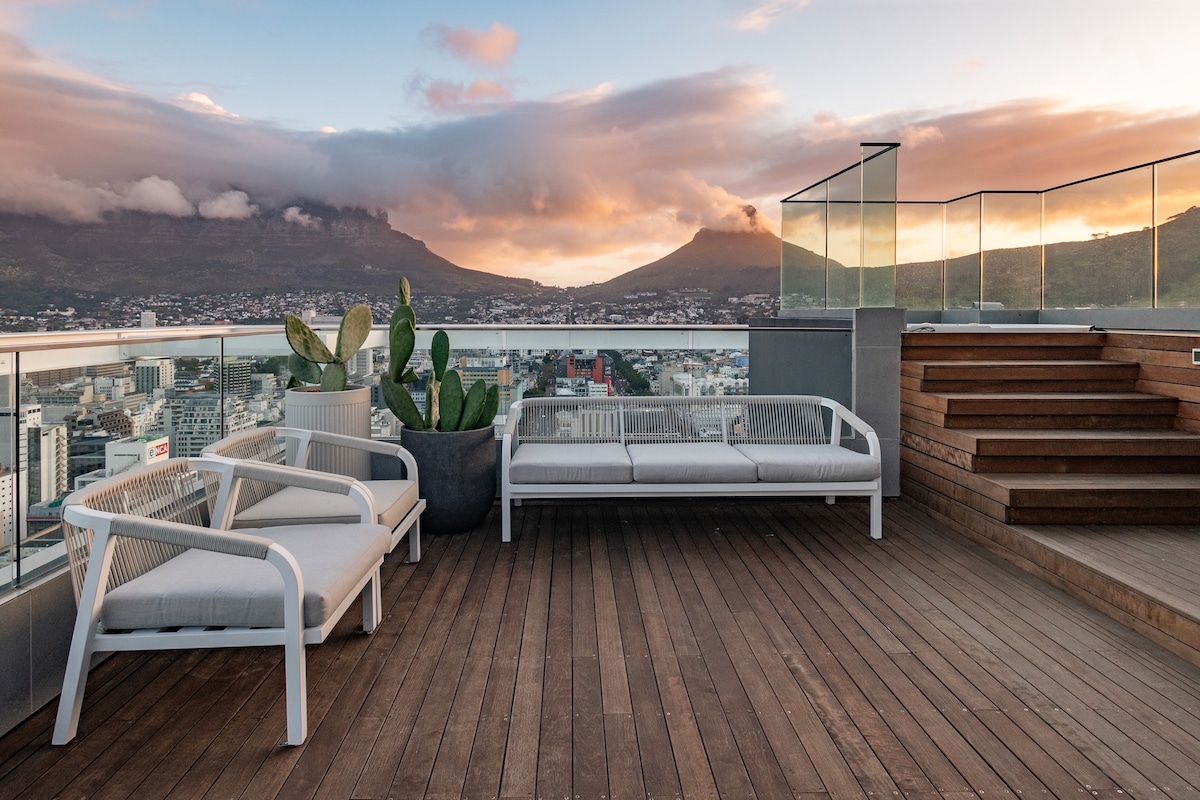 Bree Street Penthouse for Rent in Cape Town City Centre, Cape Town