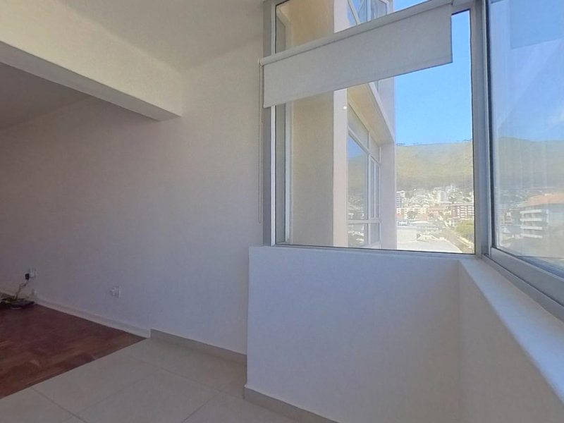 Bordeaux Unfurnished 2 bed apartment for rent in Sea Point, Cape Town