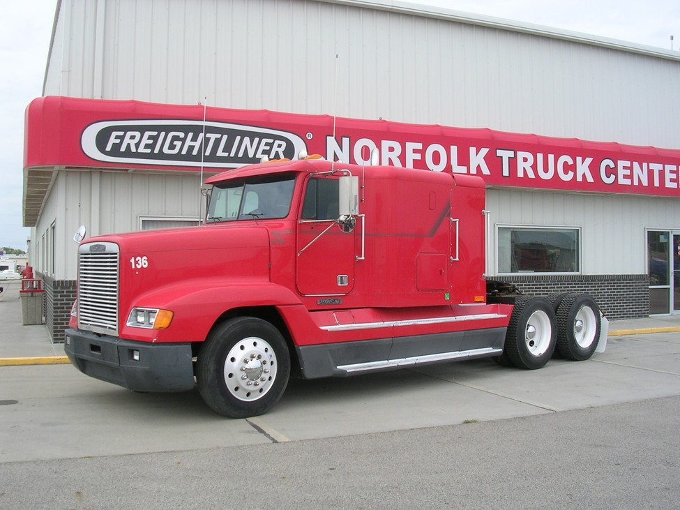 1996 Freightliner FLD120 XC842217 Truck Center Companies
