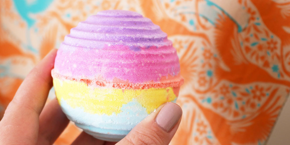 Lush Bath Bomb , Carindale, Sat 17th Sep 2022, 1100 am Sun