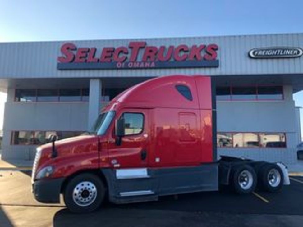 2016 FREIGHTLINER CA125 TC1699 Truck Center Companies
