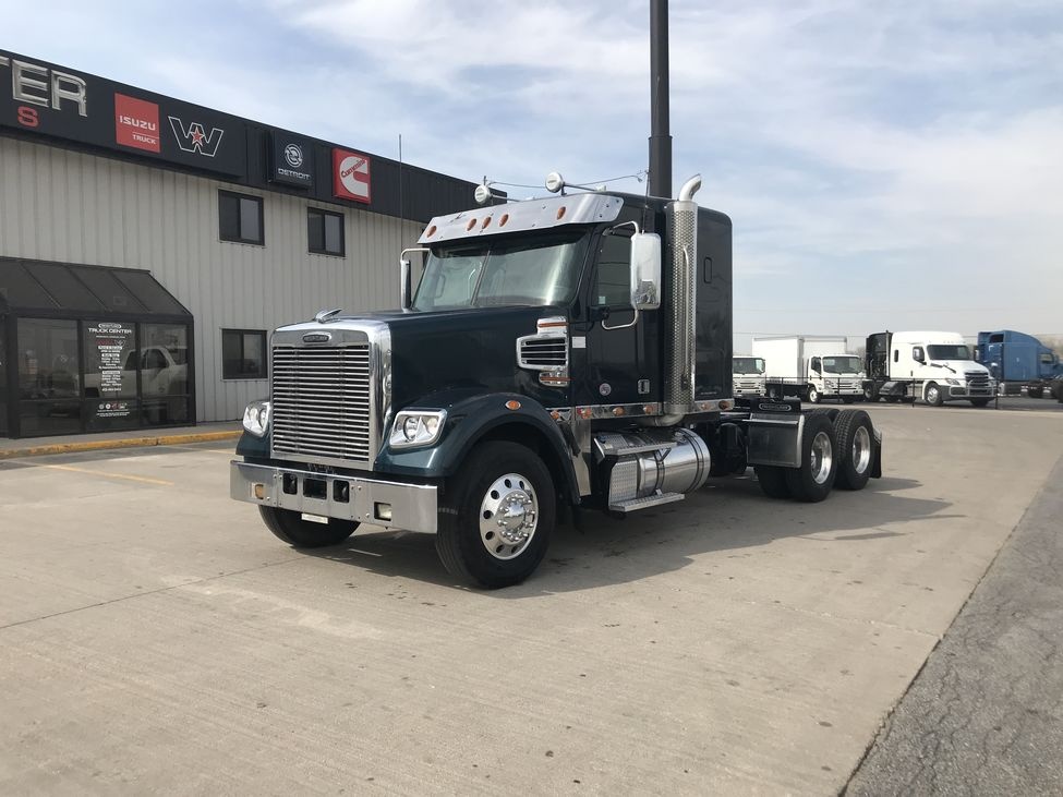 2017 Freightliner 122SD TCC158 SelecTrucks of Omaha