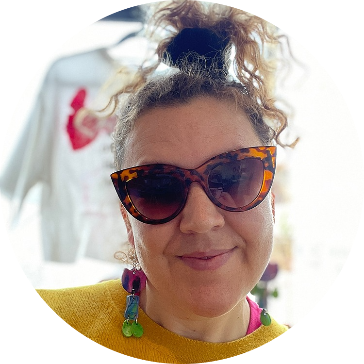 Learn to use Jesmonite Colourful Trinket Trays with Maddy Laneway