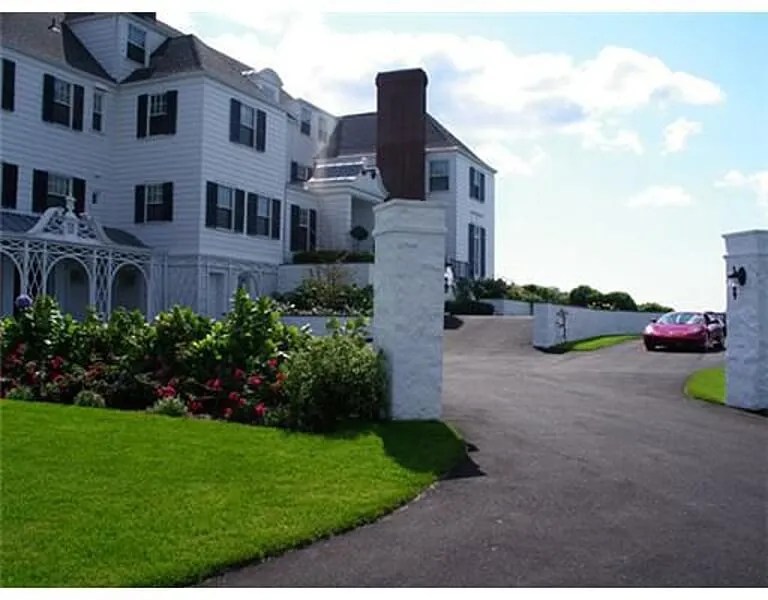 Inside 10 Insane Celebrity Homes FinanceBuzz