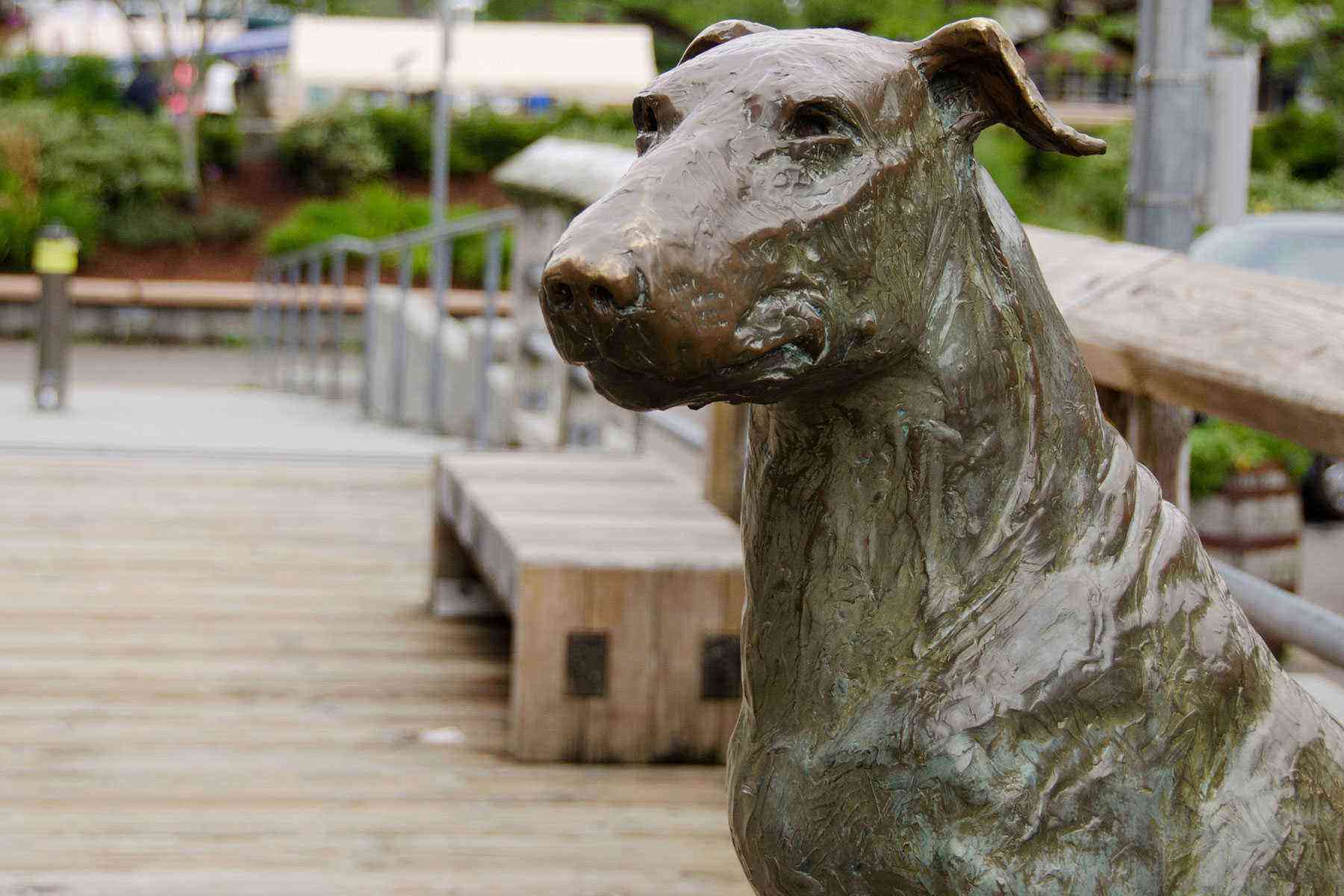 Memorable Mutts 11 Dogs Monuments Around the World Fodors Travel Guide
