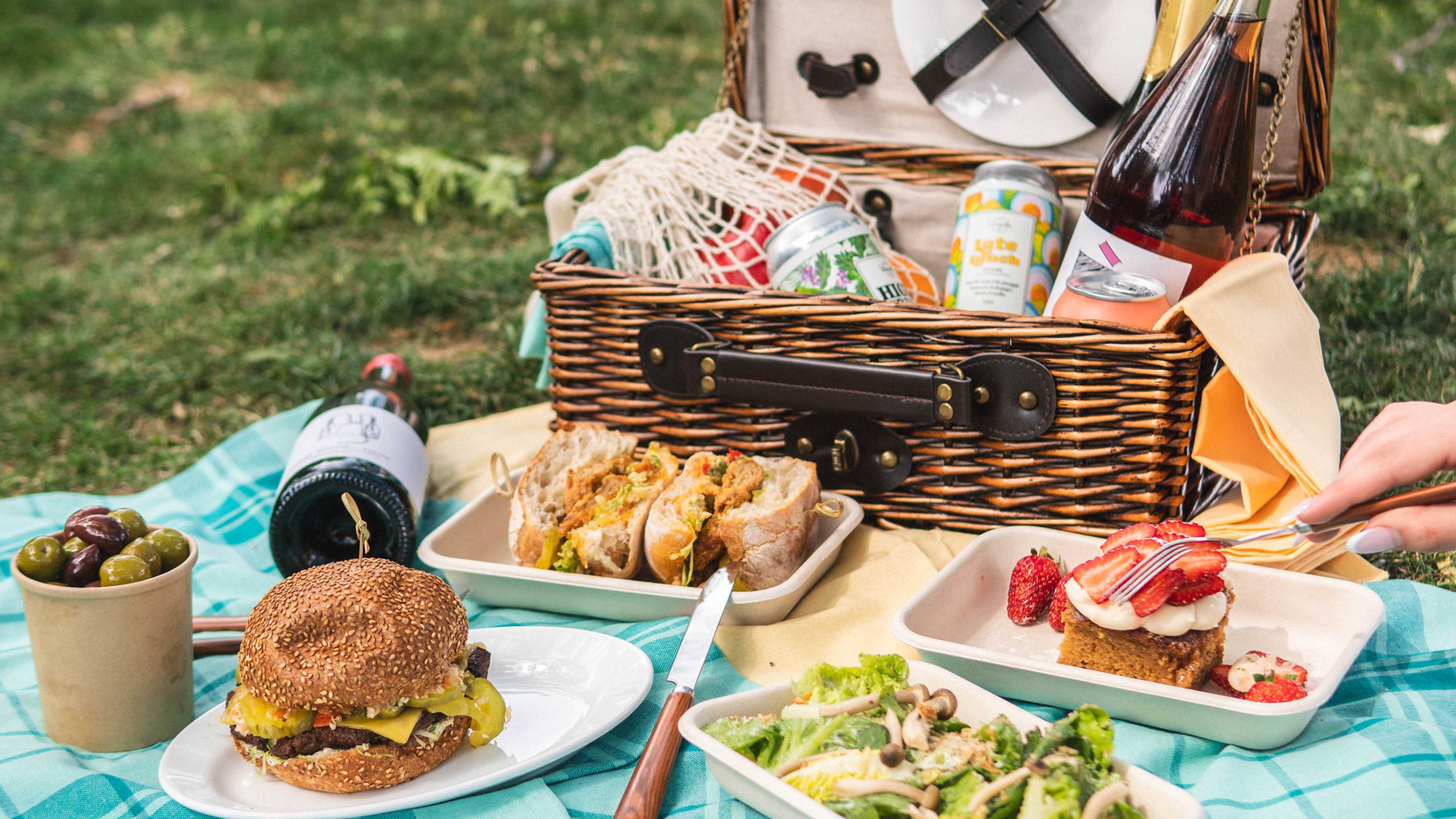 13 perfect picnic food ideas for your park hangs Foodism TO