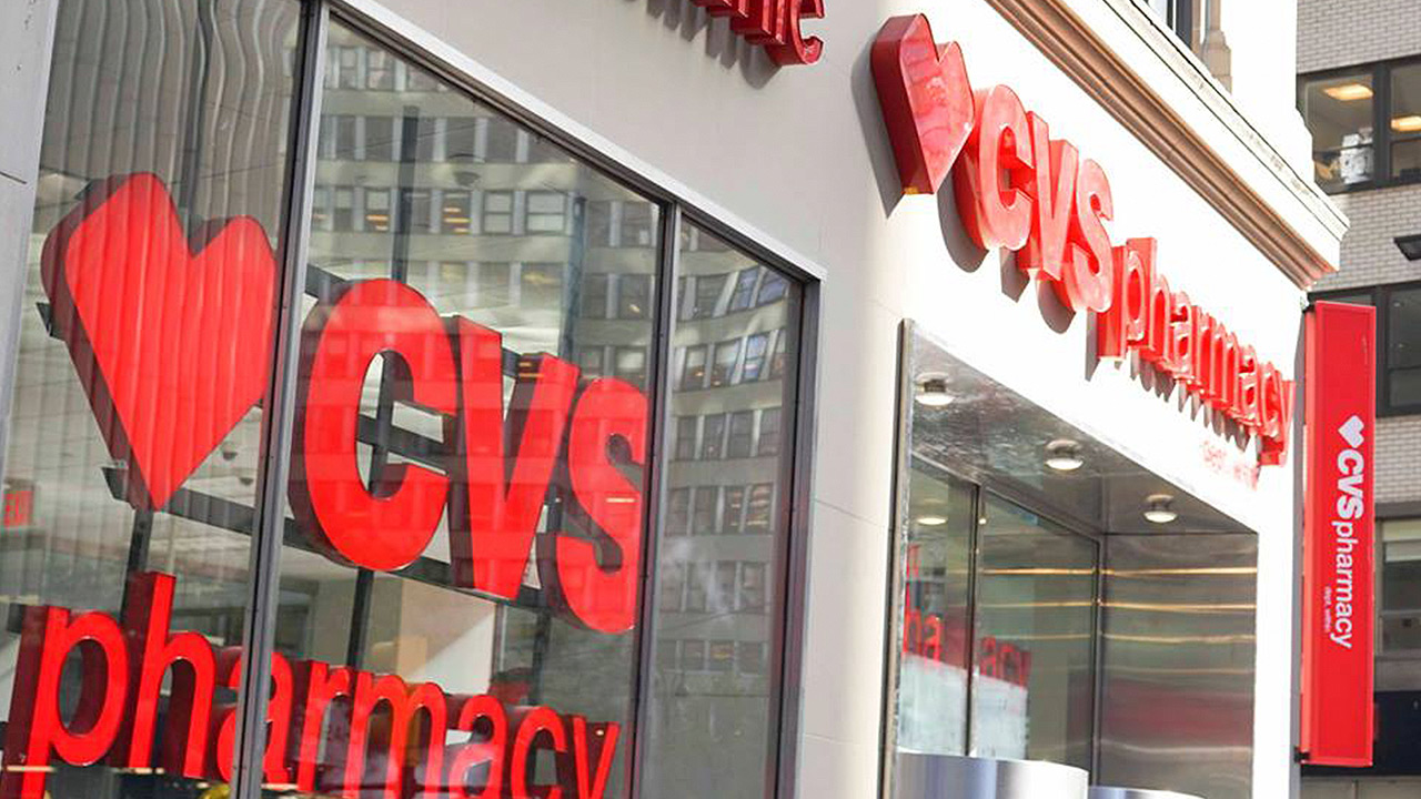 CVS Health anuncia compra más grande del año 69,000 mdd por Aetna
