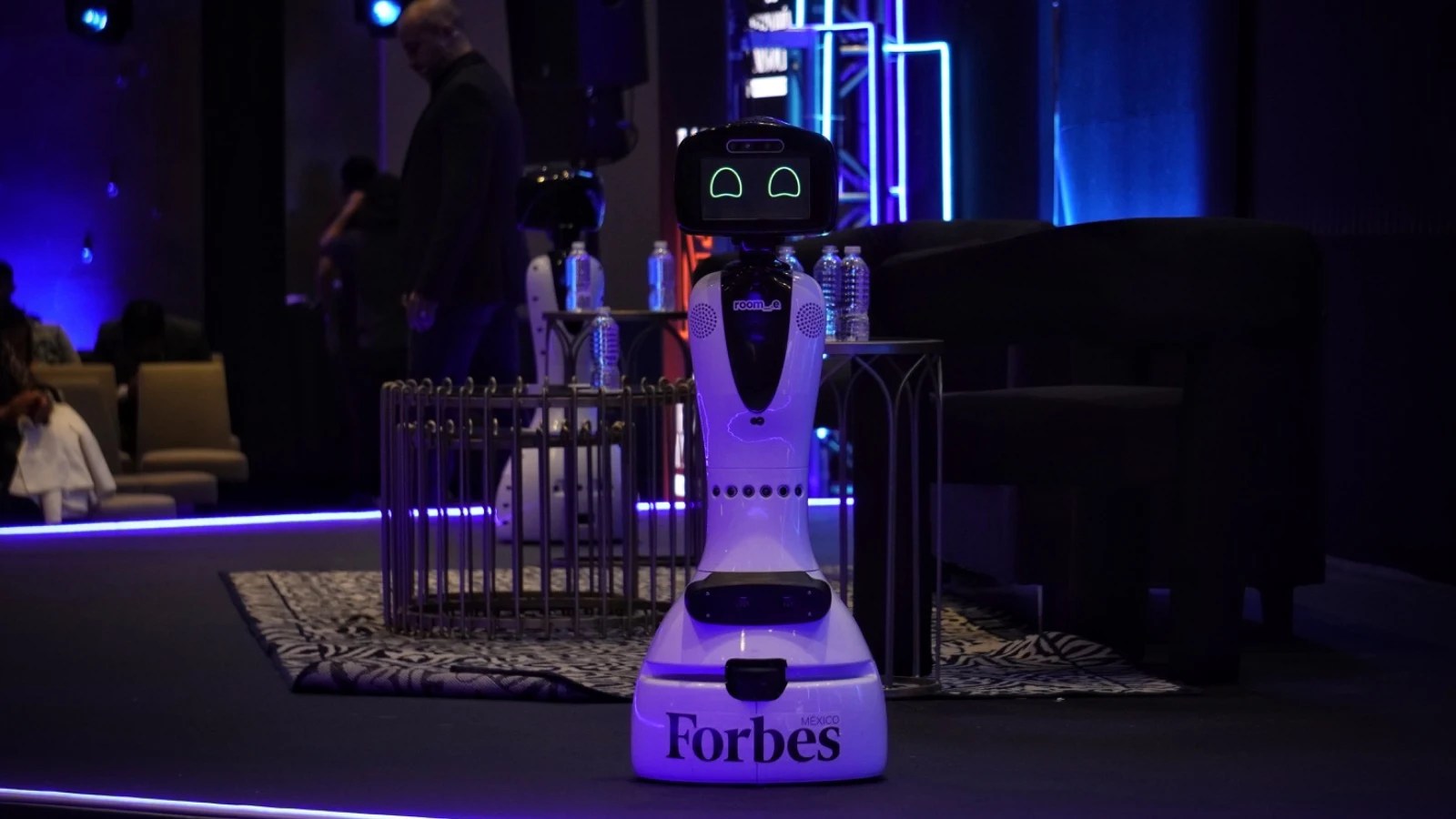 Foro Forbes Negocios Los robots, con alto potencial en el 'delivery'