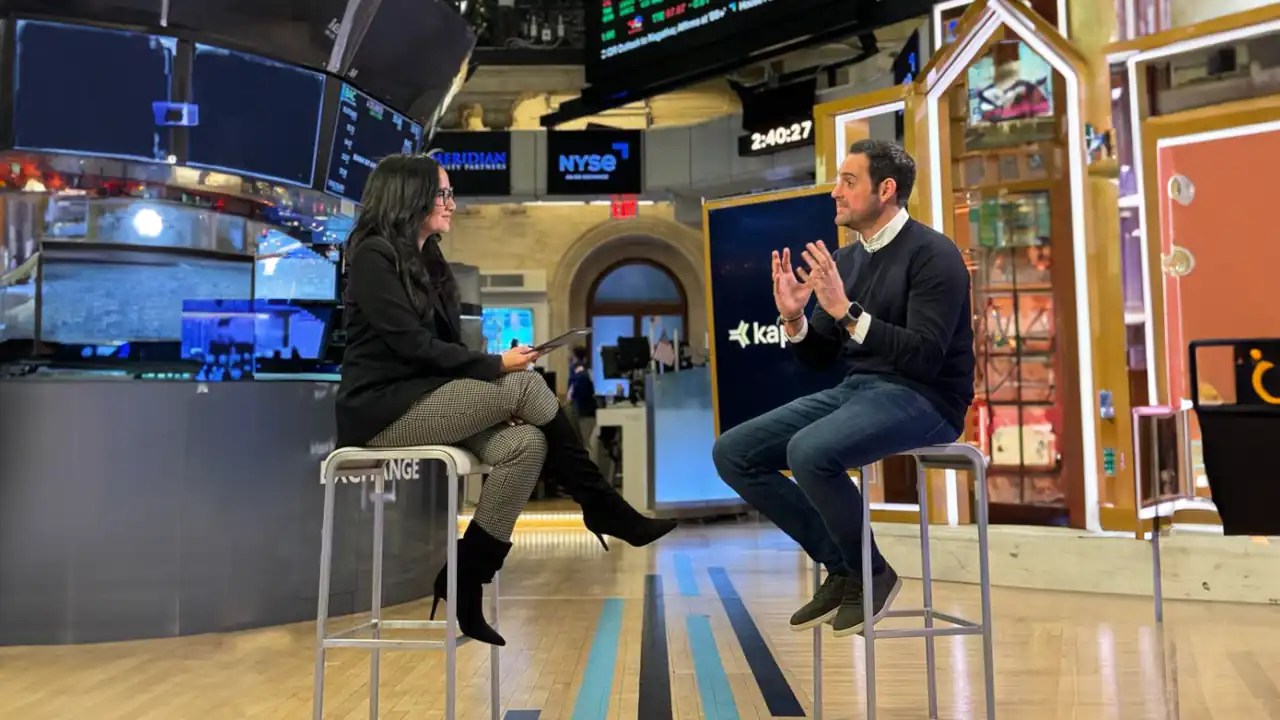 Kapital Bank informa que superó los 9,000 millones en captación y que