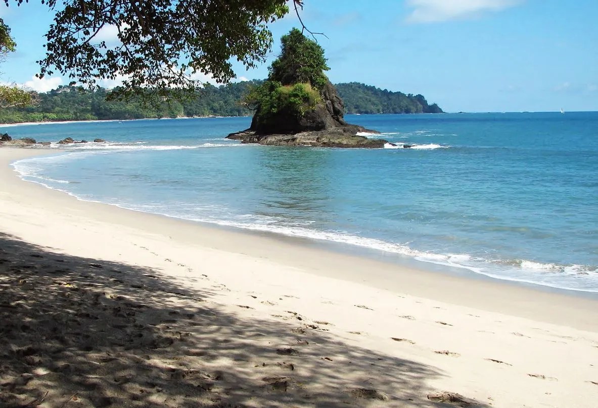 Espadilla South Beach Entrance Fee, Opening Hours & More