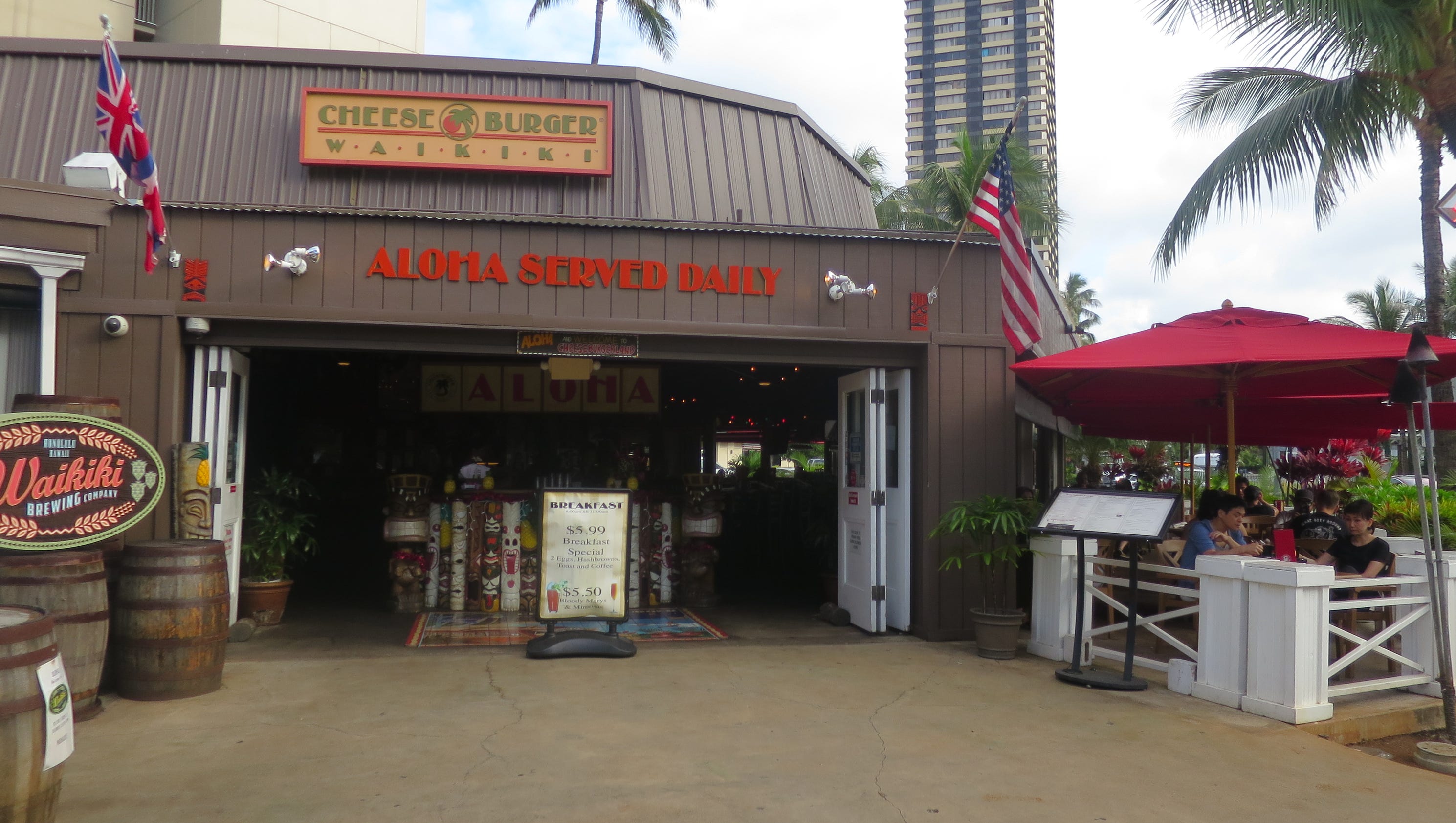 Cheeseburger In Paradise The Perfect Spot For Breakfast In Waikiki FourWayMemphis