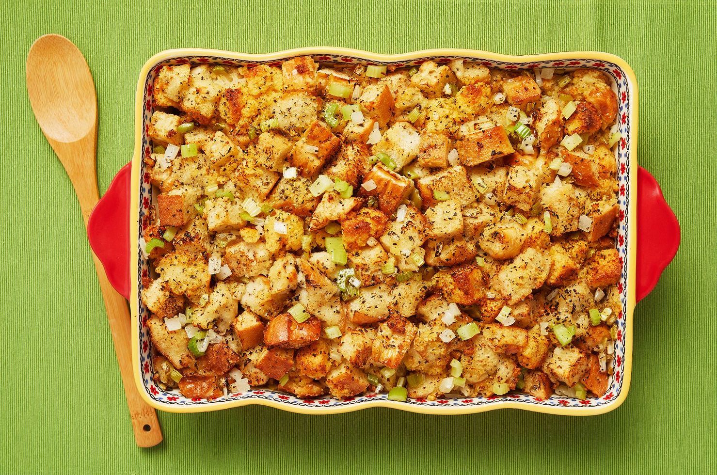 Unraveling The Difference Between Stuffing And Cornbread Dressing An