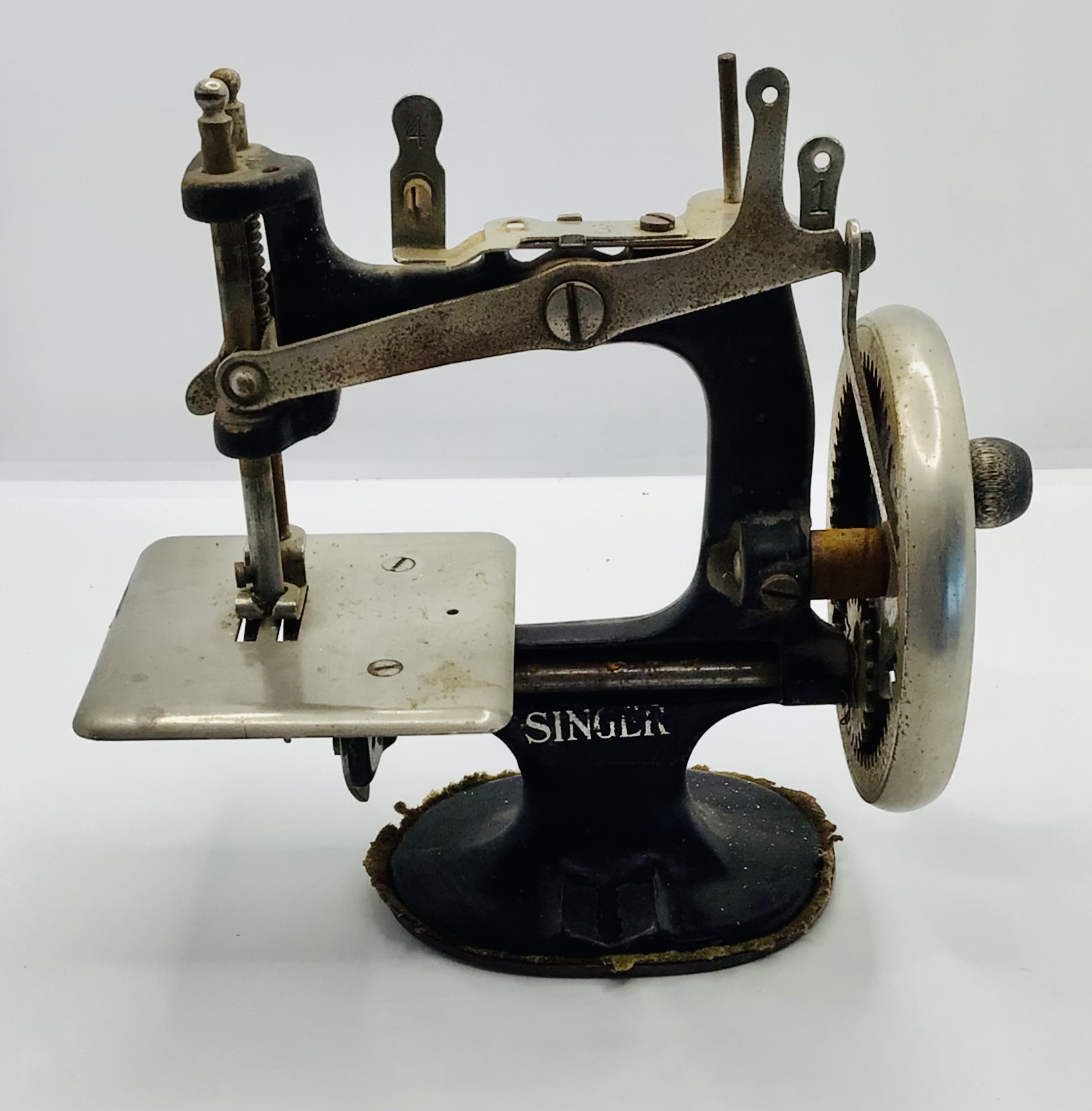 Miniature Toy Singer Sewing Machine