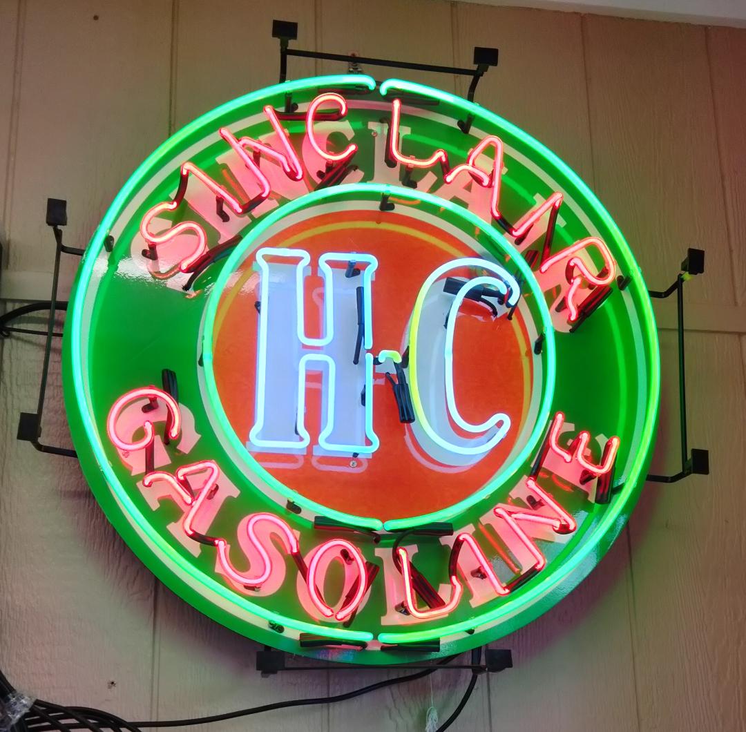 Petro Neon Sign / Gas Station Signs / Gas Pump Neons / Garage / Man