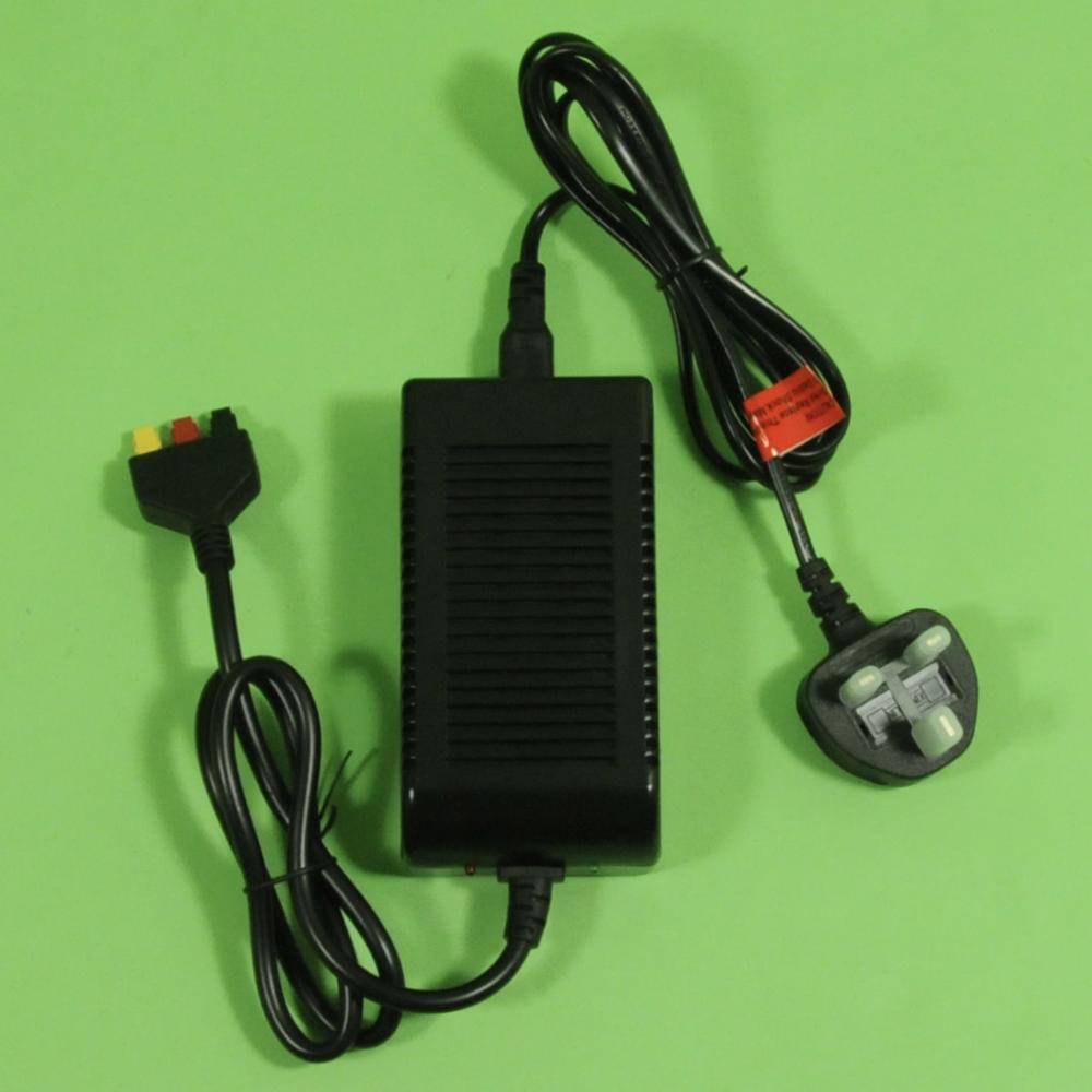 Genuine Powakaddy Charger Universal (3/4A) With 3 Pin Anderson (UK