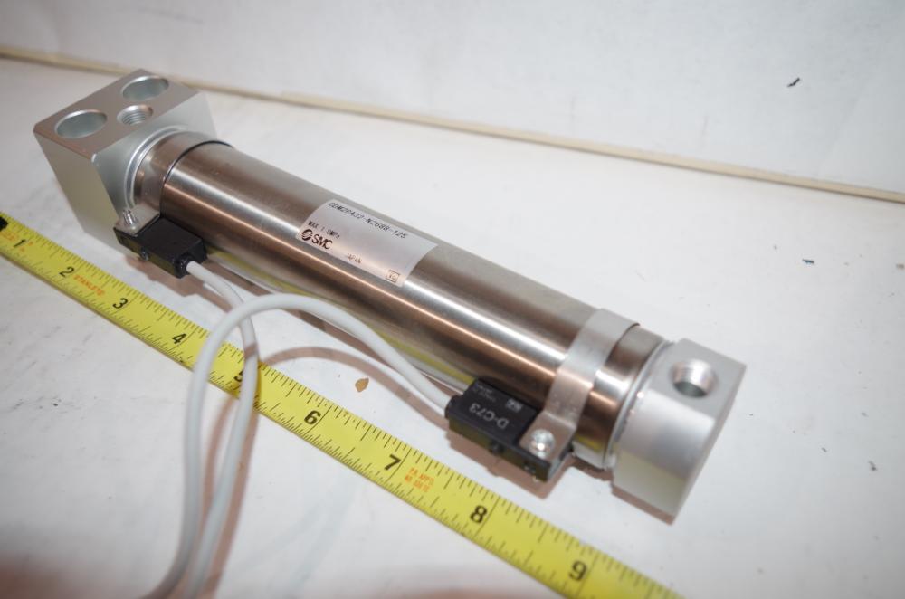 SMC CDM2RA32N2588125 PNEUMATIC ACTUATOR LINEAR CYLINDER & SENSORS