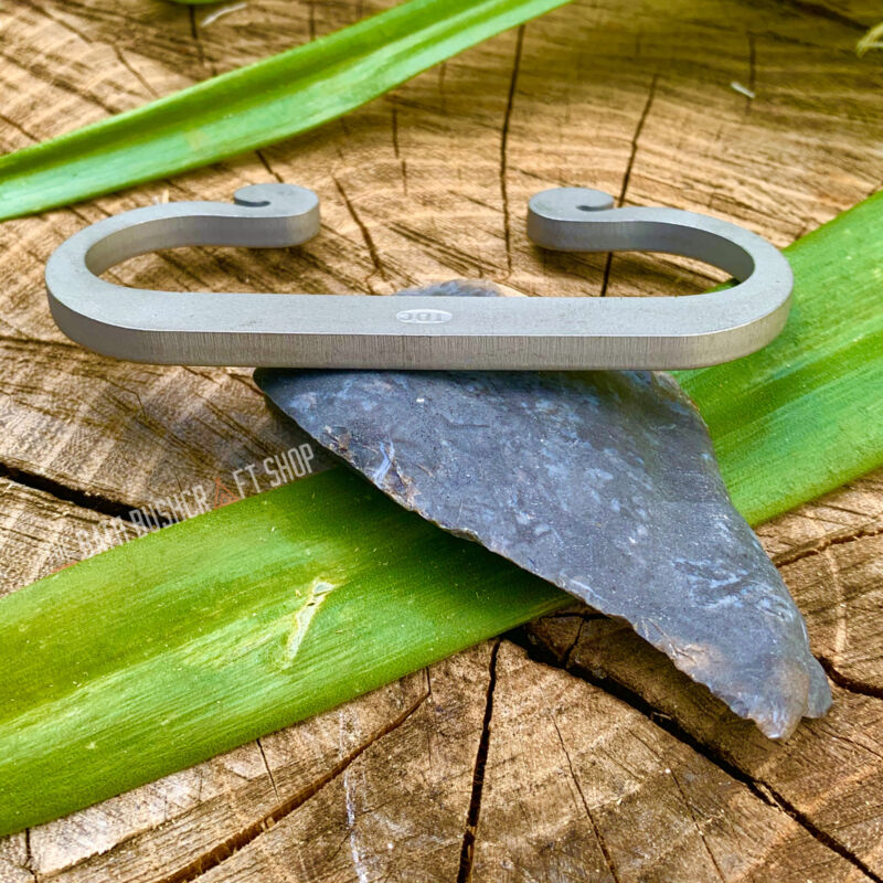 TRADITIONAL C SHAPE FLINT & STEEL FIRE STRIKER BUSHCRAFT SURVIVAL