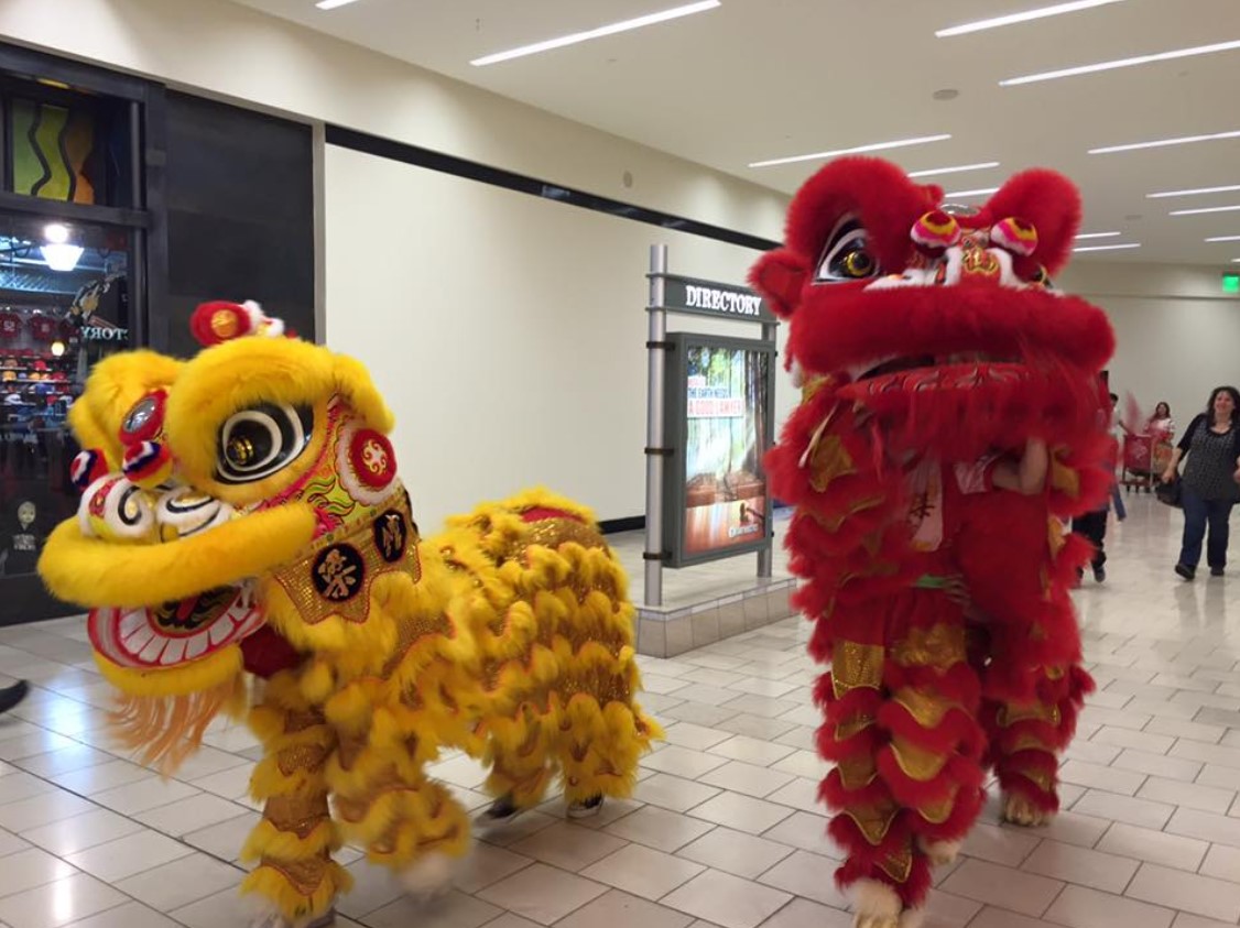 Chinese New Year Extravaganza Lion Dancing, Costumes & Giveaways San