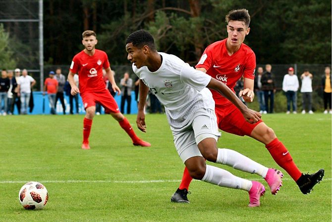TopTalent Malik Tillman mit Doppelpack! FC Bayern träumt vom Titel FuPa