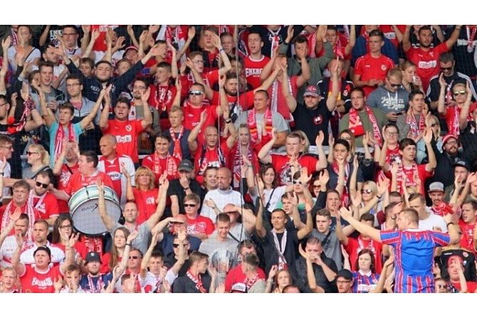 Jetzt live Cottbus ist heiß auf Halle FuPa