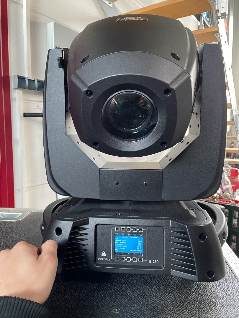 Infinity IS 250 | 3150 EUR - Gebrauchte-Veranstaltungstechnik.de - Der