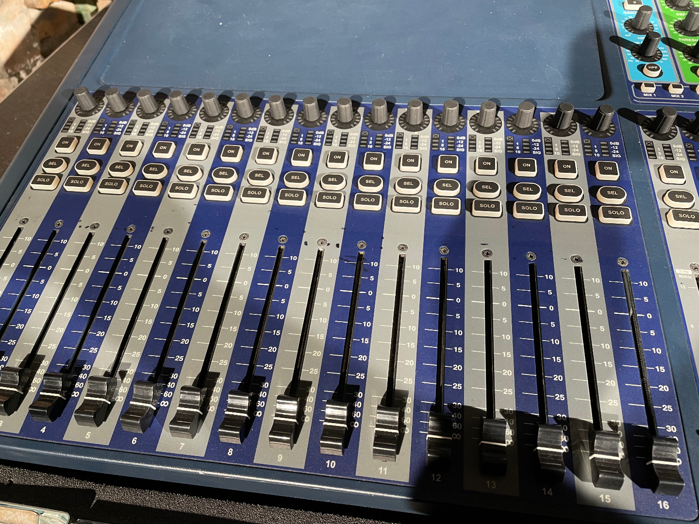 Soundcraft SI 3 Expression mit MADI Karte und Case 1400 EUR