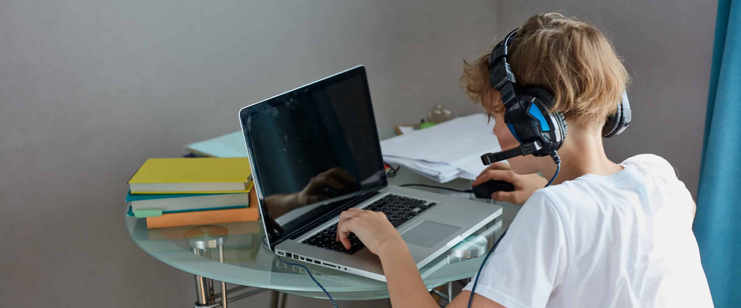 How Much Screen Time Should a Ten Year Old Have?