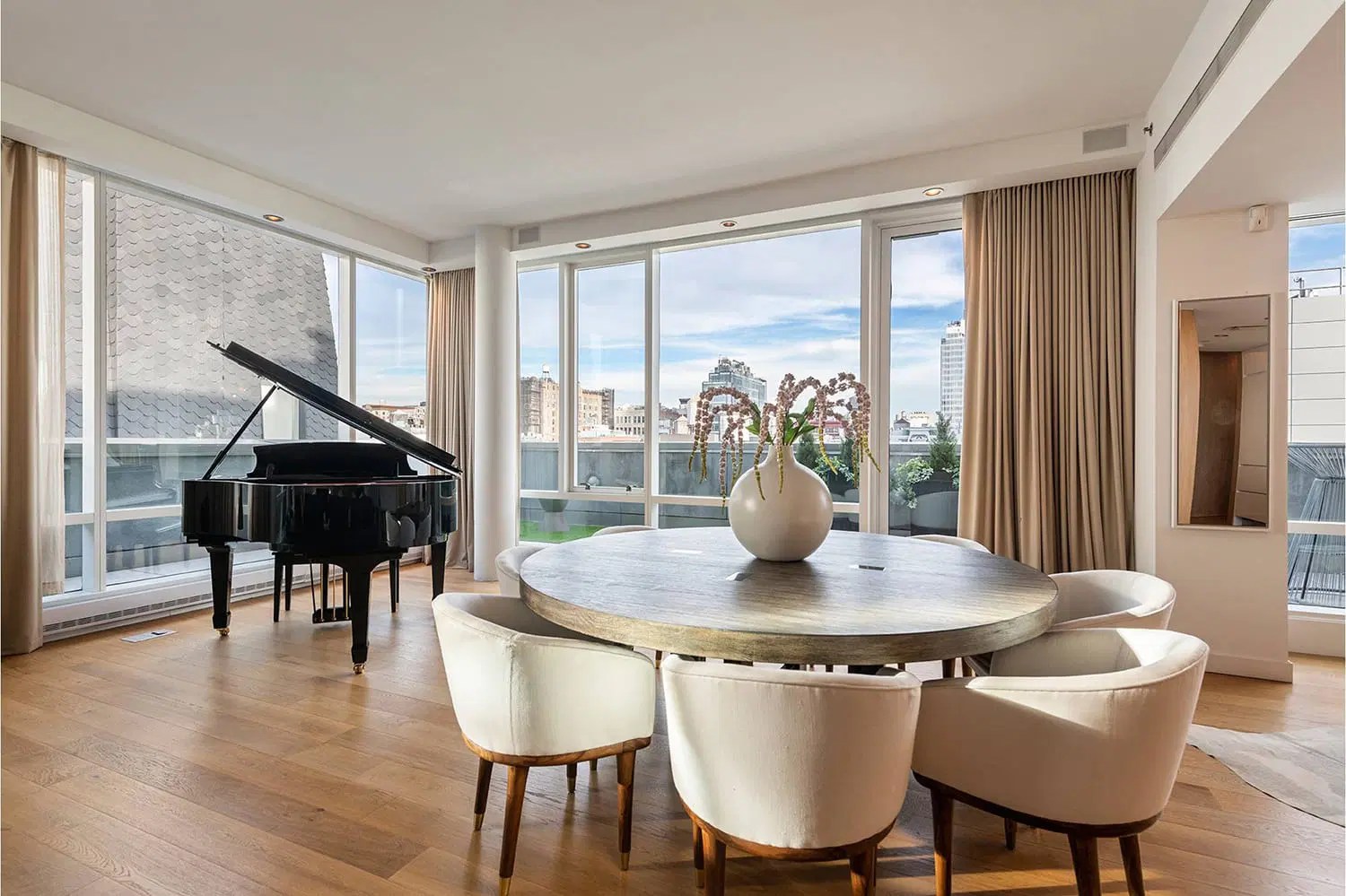 Justin Timberlake Drops Price on Luxe New York Penthouse Galerie Magazine