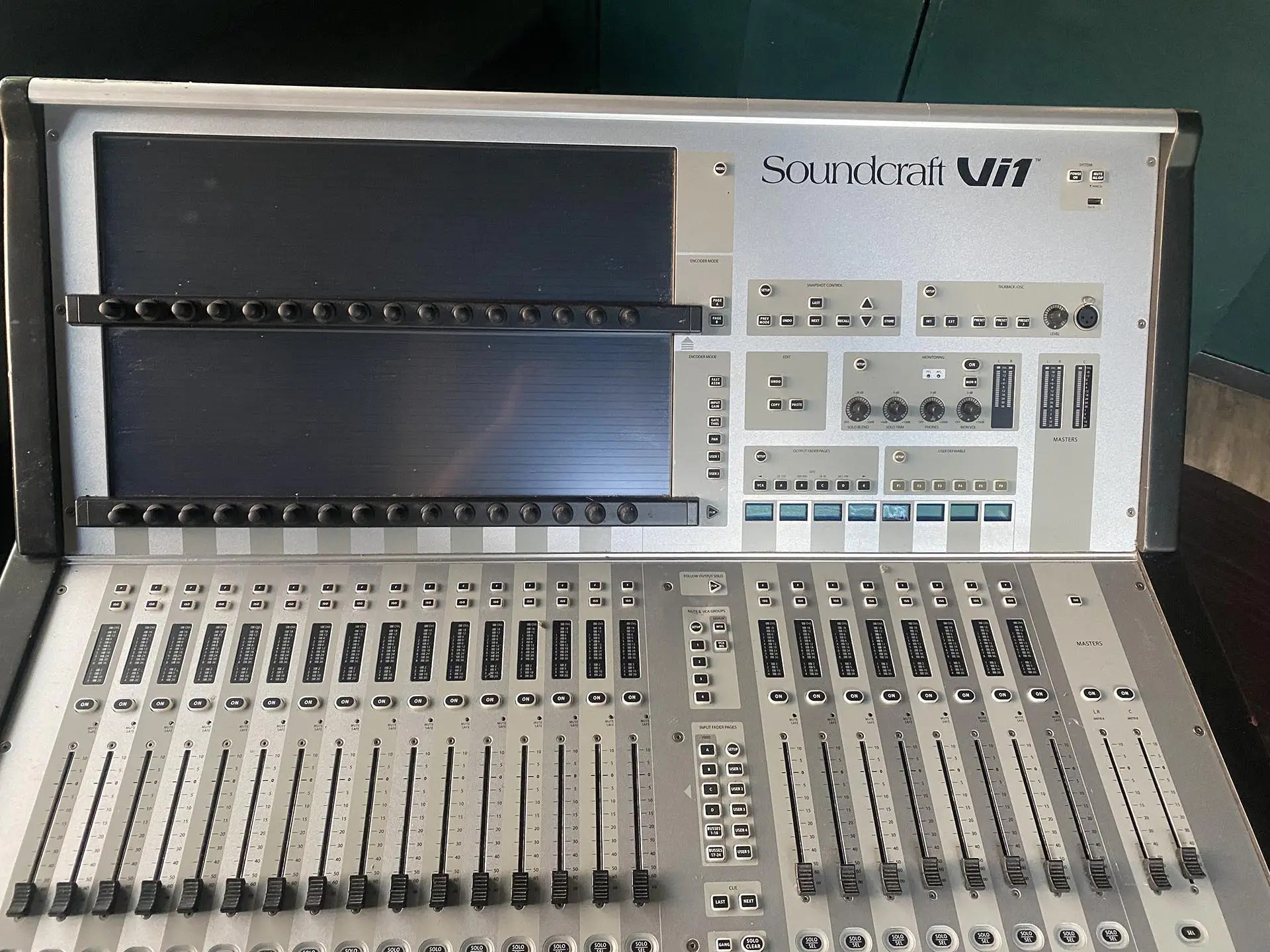 Soundcraft Vi1 system package Gearwise AV & Stage Equipment