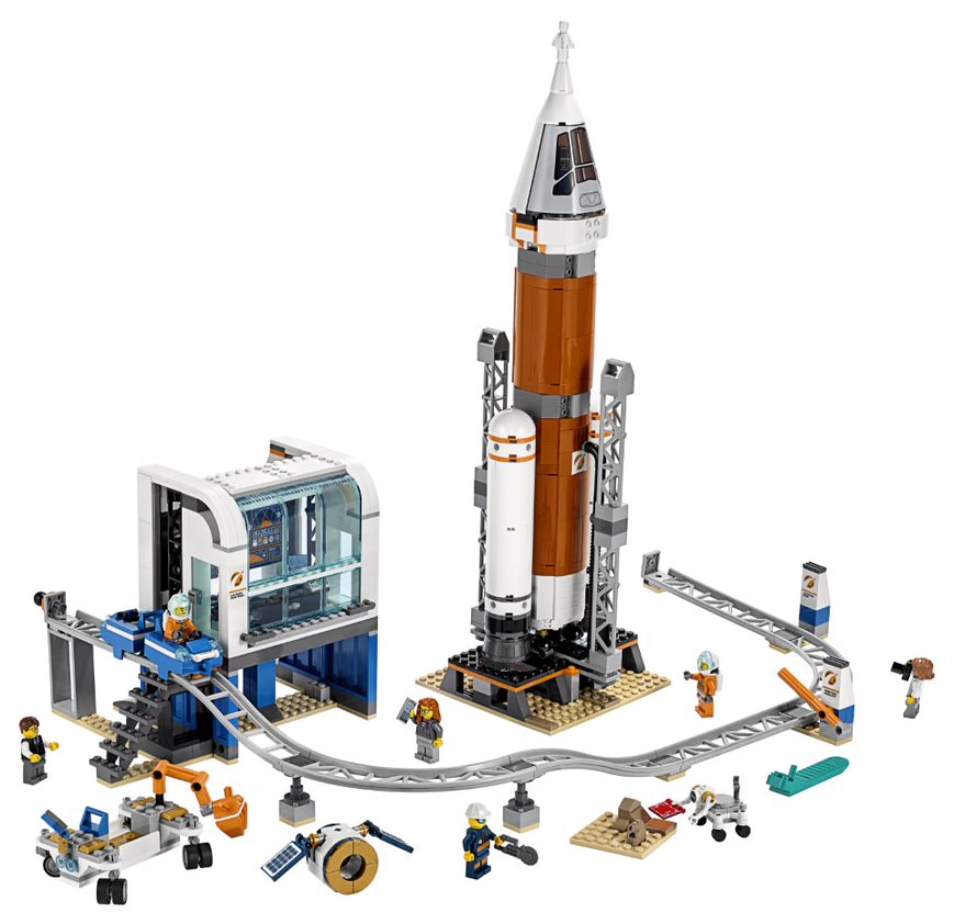 Lego launches 1,087piece lunar lander model, astronauts included