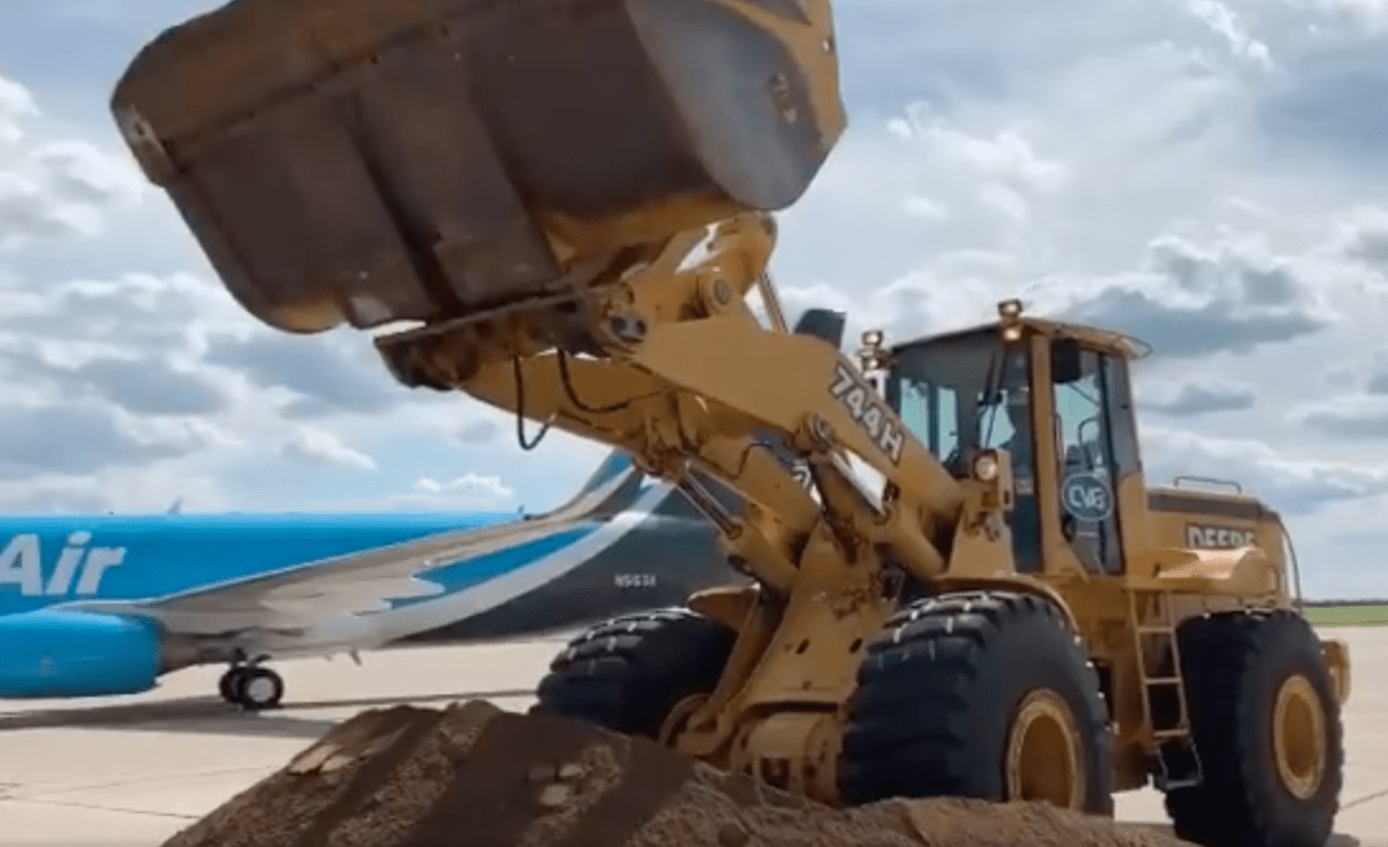 Jeff Bezos moves some earth to break ground on new 1.5B Amazon Prime