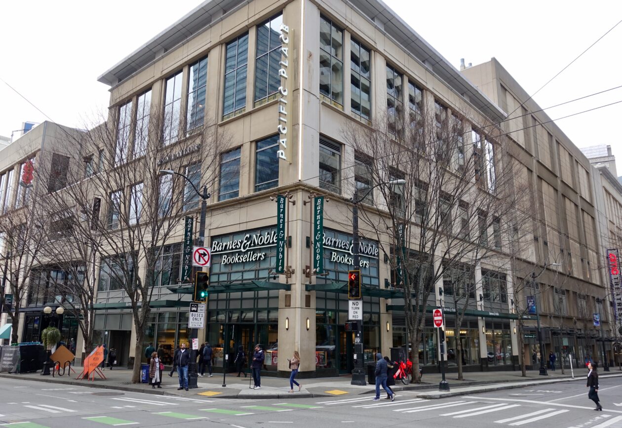 In Amazon's hometown, we get a read on Barnes & Noble customers as