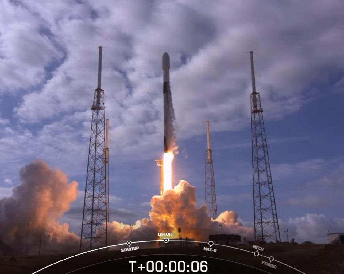 SpaceX Falcon 9 rocket puts a record 143 satellites in orbit