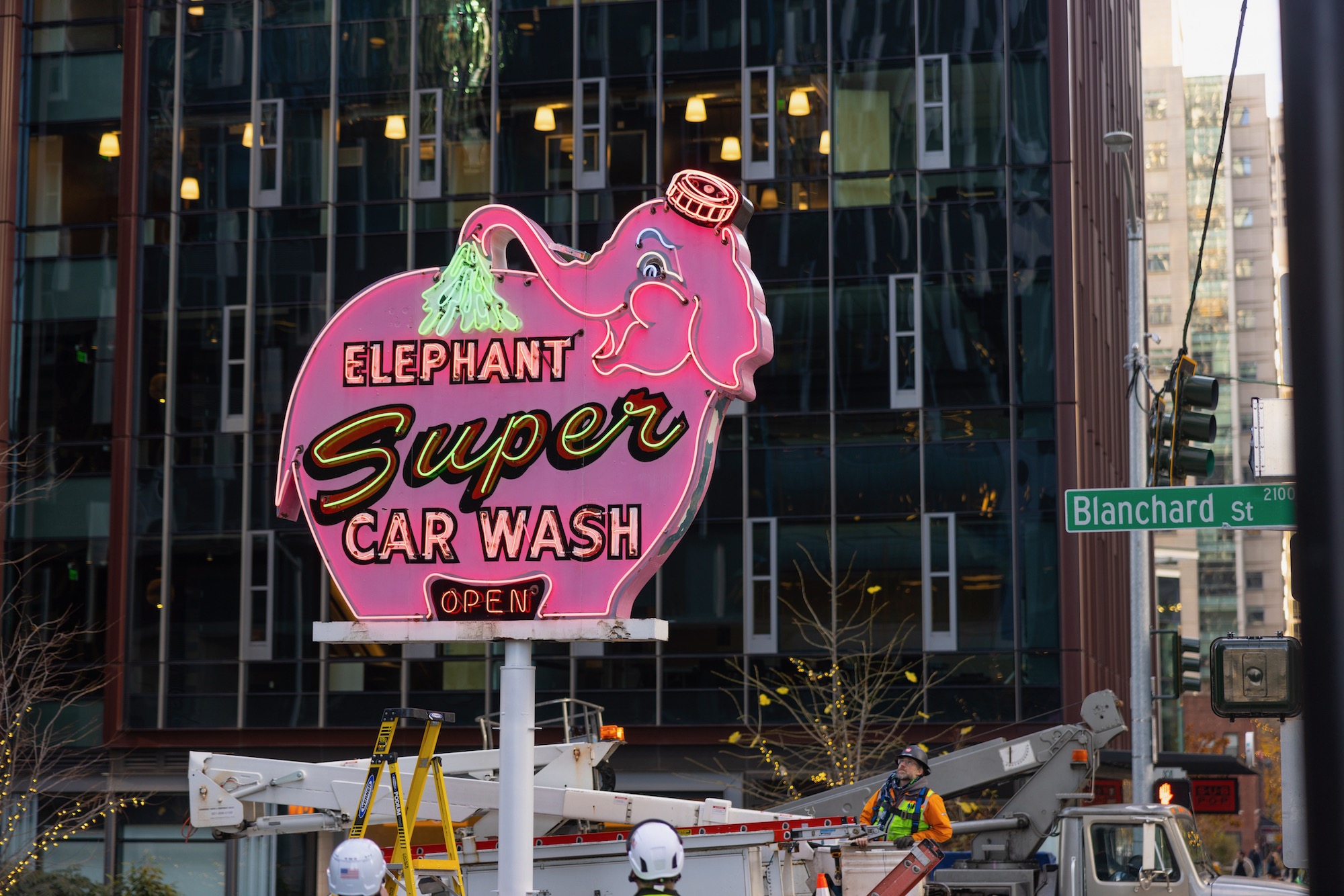 Amazon installs historic Elephant Car Wash sign on Seattle HQ campus