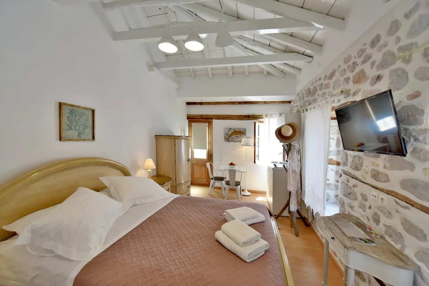 Airbnb Hydra les meilleures locations Airbnb à Hydra