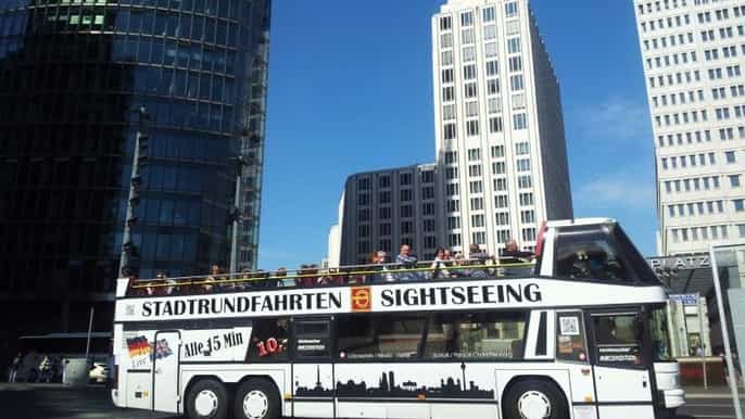 Berlin Kombitour HopOn/HopOffBus und Bootstour auf Spree Berlin