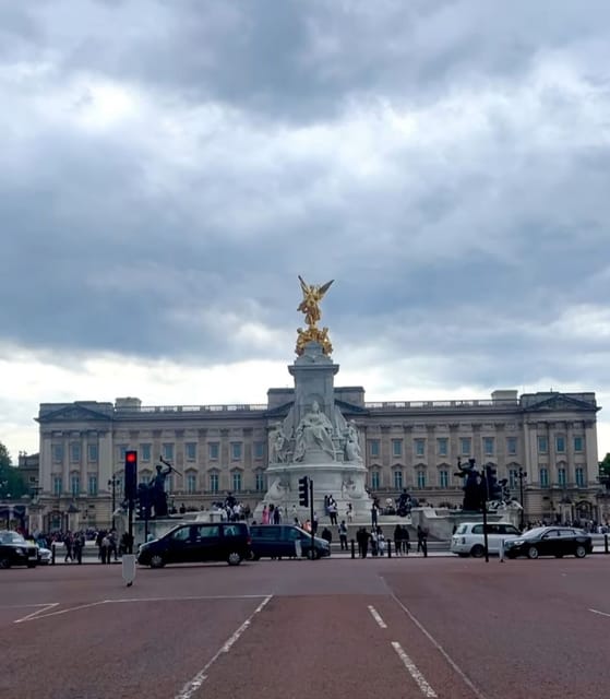 London Buckingham Palace & Westminster Guided Walking Tour GetYourGuide
