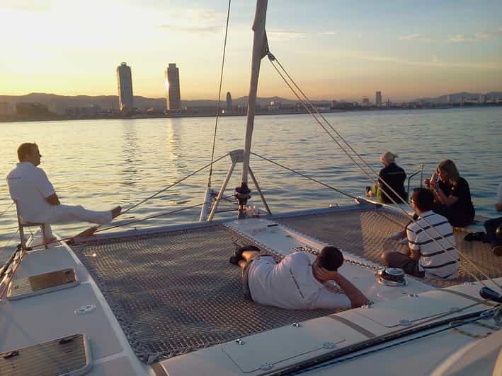 Barcelone croisière au coucher du soleil GetYourGuide