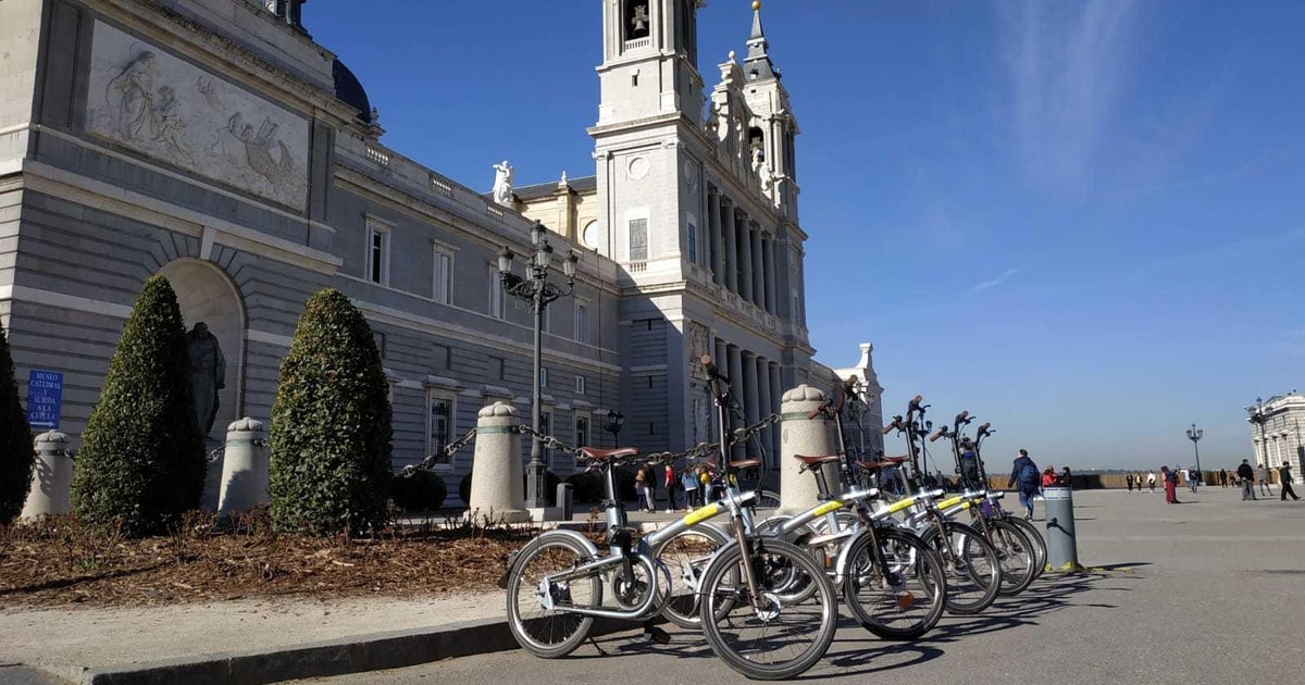 Madrid visite à vélo du coucher de soleil et des lumières