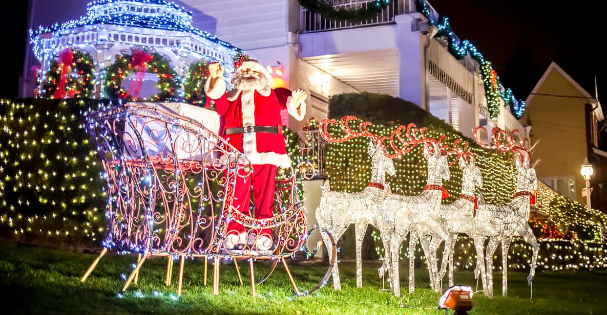 From Manhattan Dyker Heights & Bay Ridge Christmas Lights Bus Tour