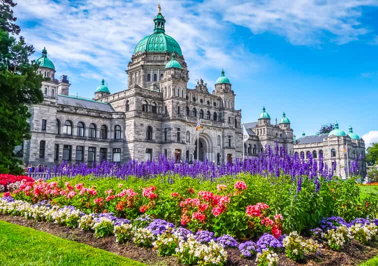 FullDay Victoria and Butchart Gardens Tour from Vancouver GetYourGuide