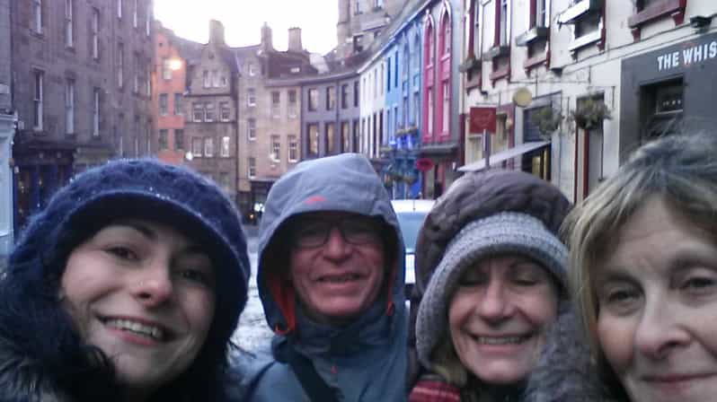 Edinburgh Christmas Tour mit einem Einheimischen GetYourGuide