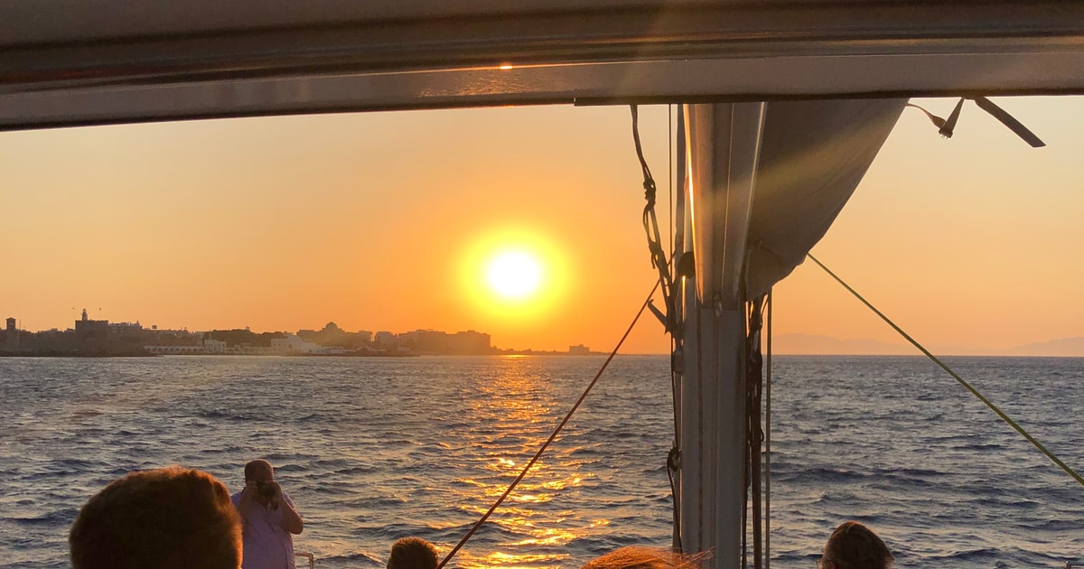 Rhodes croisière en catamaran au coucher du soleil avec