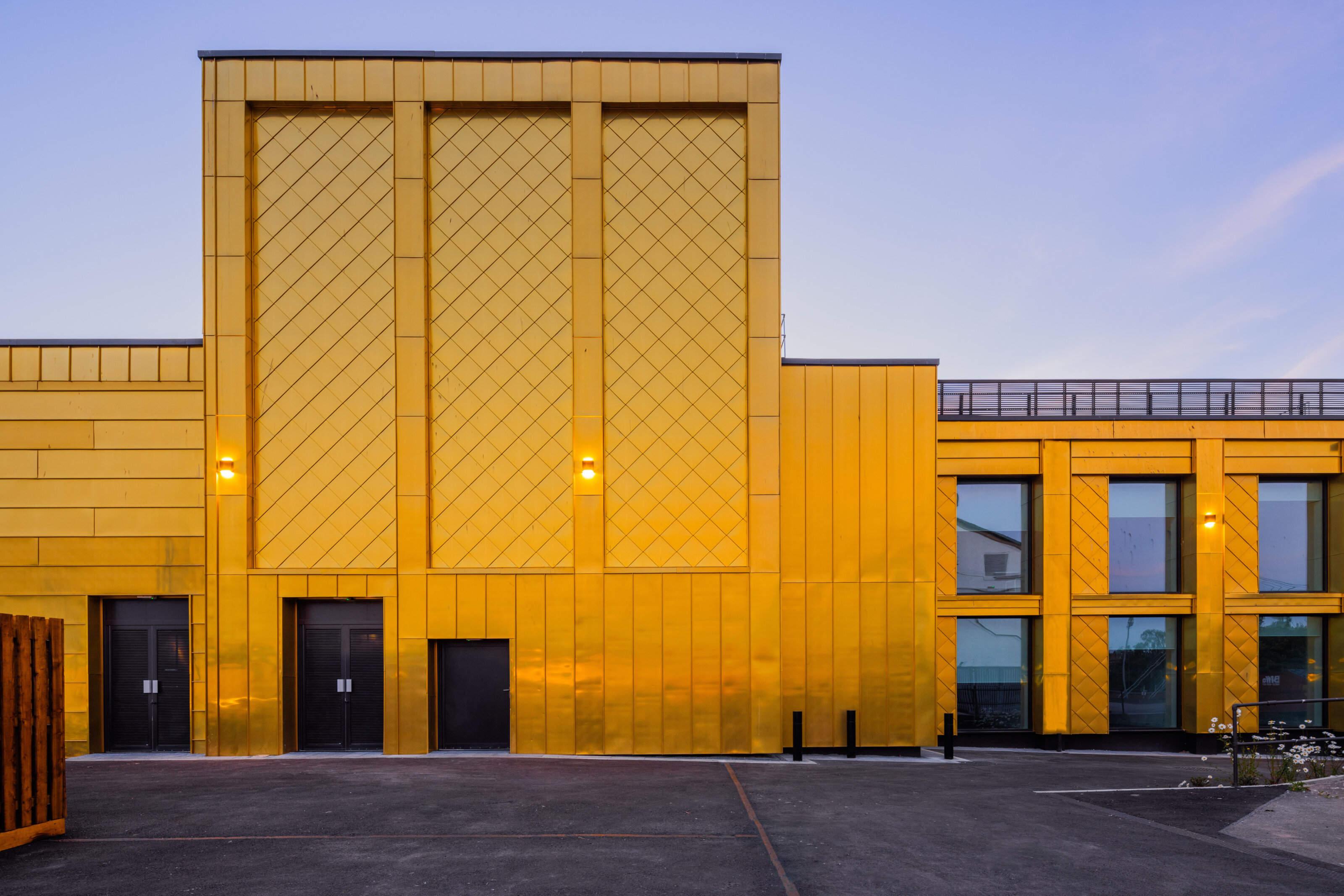 The Evolution of the Elizabeth Garrett Anderson Building Glancy