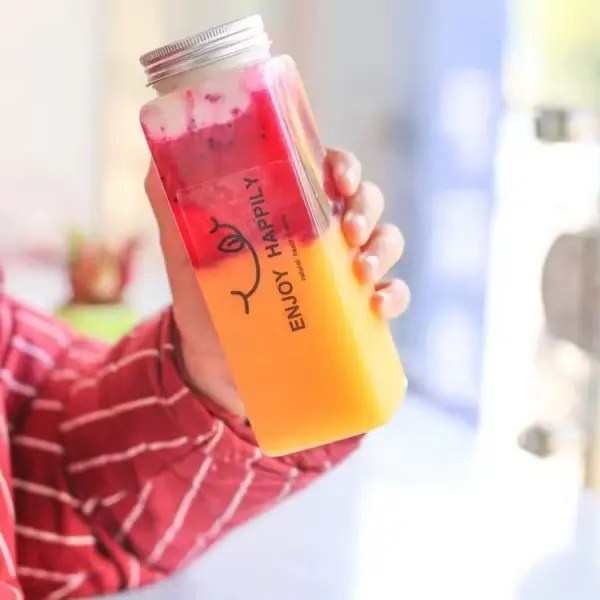 Wholesale 500ml Hot sale PET plastic square beverage can beverage