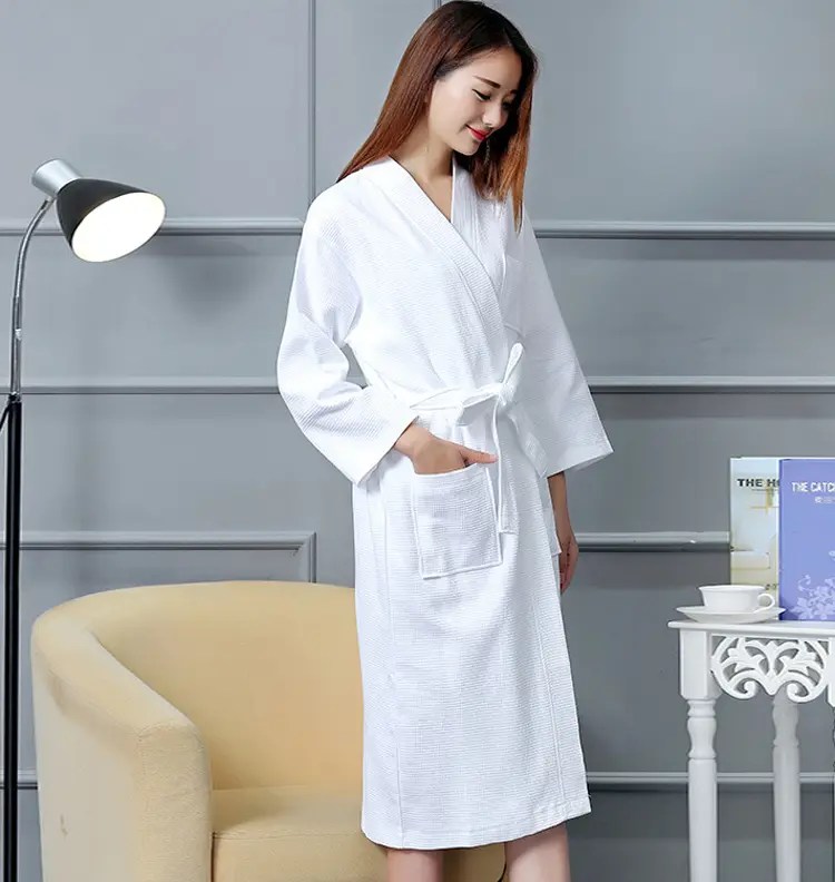 China Lightweight Long Waffle Kimono Unisex Spa Robes For Women And Men factory and