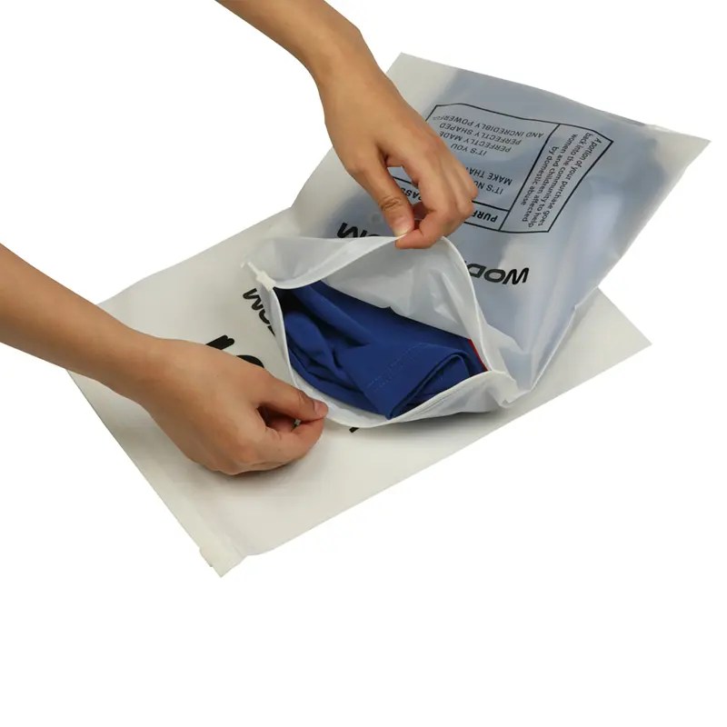 China China poly bags manufacturer biodegradable zipper bag clothing