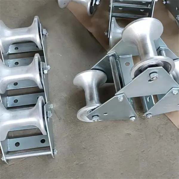 China Nylon Aluminium Steel Three Wheel Cable Roller Pulleys Combined Triple Cable Pulley