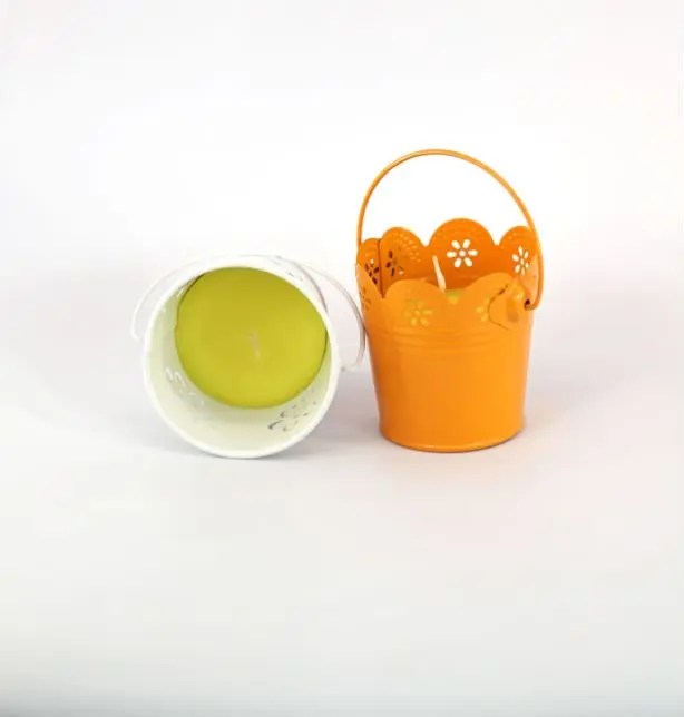 Wholesale Citronella candle in iron bucket with flower pattern and